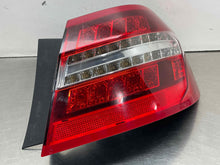 Load image into Gallery viewer, OUTER TAIL LIGHT LAMP E300 E350 E400 E550 E63 10 11 12 13 Right - NW707793
