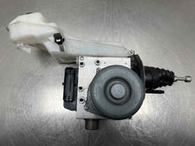 Load image into Gallery viewer, ABS Pump  CT5 2021 - NW547298
