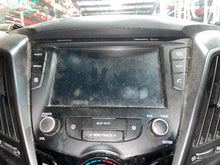 Load image into Gallery viewer, Radio Hyundai Veloster 2016 - NW547672
