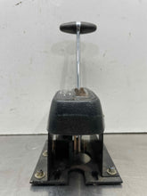 Load image into Gallery viewer, Floor Shifter Jaguar XJS 1990 - NW374956
