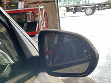 Load image into Gallery viewer, Side View Door Mirror  SELTOS 2021 - NW556443

