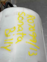 Load image into Gallery viewer, FUEL PUMP Sonata Optima 2011 11 2012 12 2013 13 2014 14 - NW556711
