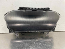 Load image into Gallery viewer, Speedometer Cluster Volvo XC40 2022 - NW557502
