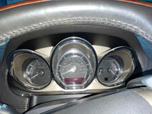 Load image into Gallery viewer, Speedometer Cluster Lincoln MKT 2010 - NW558155
