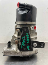 Load image into Gallery viewer, Power Steering Pump  MERCEDES SLC-CLASS 2017 - NW559946
