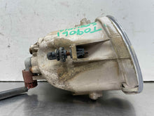 Load image into Gallery viewer, FOG LIGHT Toyota Tundra Sequoia 2001 01 2002 02 03 04 05 06 Right - NW560104
