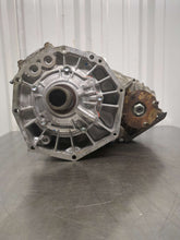 Load image into Gallery viewer, TRANSFER CASE Toyota Sequoia 2005 05 2006 06 2007 07 - NW560259
