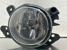Load image into Gallery viewer, FOG LAMP LIGHT B200 C230 C250 C300 C350 C63 06-13 Bumper Mounted Right - NW561500

