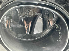 Load image into Gallery viewer, FOG LAMP LIGHT B200 C230 C250 C300 C350 C63 06-13 Bumper Mounted Right - NW561500
