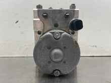 Load image into Gallery viewer, ABS Pump   2006 - NW564325
