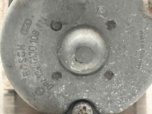 Load image into Gallery viewer, ABS Pump   2006 - NW564325
