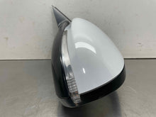 Load image into Gallery viewer, Side View Door Mirror Jaguar XE 2017 - NW476965
