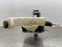 Load image into Gallery viewer, ABS Pump  MAVERICK PICKUP 2023 - NW564688
