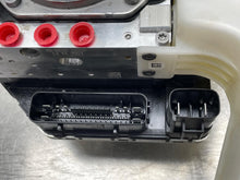 Load image into Gallery viewer, ABS Pump  MAVERICK PICKUP 2023 - NW564688
