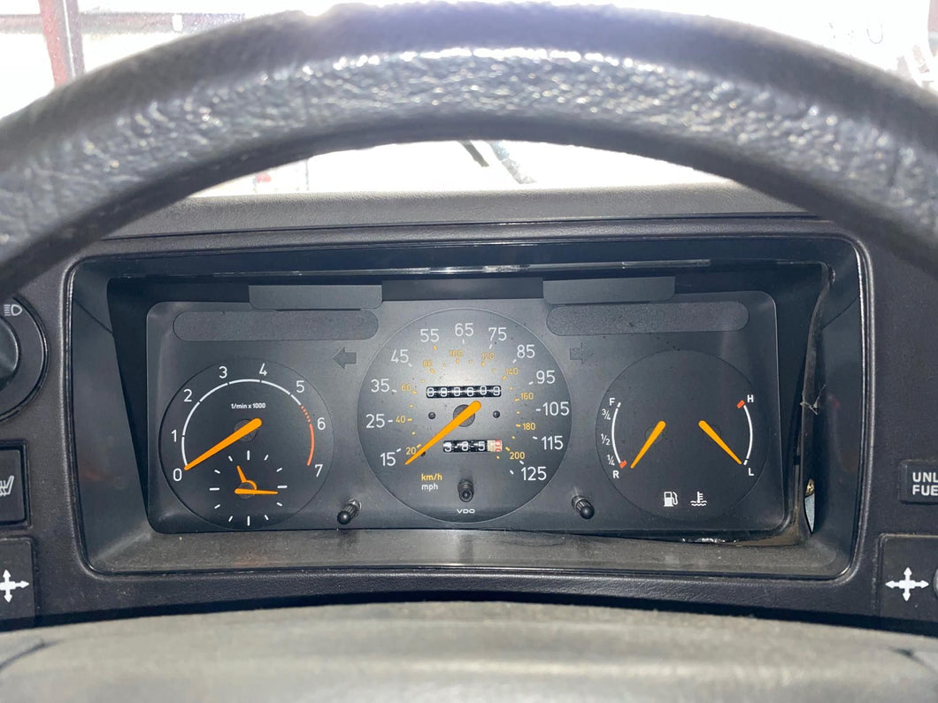 SPEEDOMETER CLUSTER Saab 900 1992 92 1993 93 1994 94 - NW565309