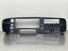 Load image into Gallery viewer, Temperature Controls  SAAB 900 1992 - NW565390
