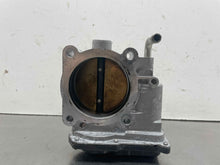 Load image into Gallery viewer, THROTTLE BODY GS350 IS350 GS450H 2006 06 2007 07 08 09 10 11 12 13 - NW567150
