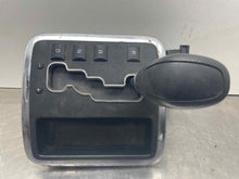 Load image into Gallery viewer, Floor Shifter  GRAND CHEROKEE 2007 - NW513946
