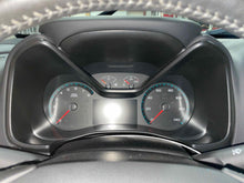 Load image into Gallery viewer, Speedometer Cluster Chevrolet Colorado 2021 - NW570527
