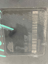 Load image into Gallery viewer, ABS PUMP Mercedes ML320 ML430 ML500 ML55 2000 00 2001 01 2002 02 - NW571189
