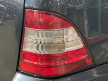 Load image into Gallery viewer, TAIL LIGHT LAMP ASSEMBLY ML320 ML430 ML55 98 99 00 01 Right - NW571377
