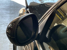 Load image into Gallery viewer, SIDE VIEW MIRROR Jaguar XJ8 2004 04 2005 05 2006 06 2007 07 Left - NW572057
