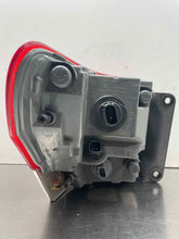 Load image into Gallery viewer, OUTER TAIL LIGHT LAMP Jeep Grand Cherokee 15 16 17 18 19 20 Right - NW573256
