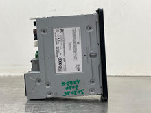 Load image into Gallery viewer, Radio  AUDI A4 2022 - NW578822
