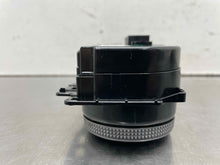 Load image into Gallery viewer, FRONT TEMPERATURE CONTROLS C250 C300 C350 C63 GLK350 11 12 - NW596702
