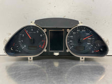 Load image into Gallery viewer, SPEEDOMETER CLUSTER Audi Q7 2007 07 2008 08 - NW596853
