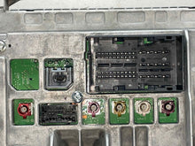 Load image into Gallery viewer, Radio Dodge 300C 2017 - NW574908
