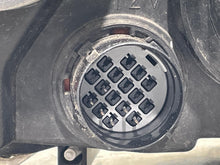Load image into Gallery viewer, HEADLIGHT LAMP ASSEMBLY Land Rover LR2 08 09 10 Left - NW598977
