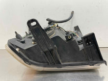 Load image into Gallery viewer, HEADLIGHT LAMP ASSEMBLY Sierra 1500 Pickup Sierra 2500 07-14 Right - NW574893
