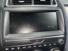Load image into Gallery viewer, INFO-GPS SCREEN XE XF XFR XJ XJL Discovery Evoque Rover Sport 16-20 - NW599573
