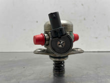 Load image into Gallery viewer, FUEL PUMP 335i 335i GT 435i 535i 535i Gt 640I 740i 740il 14-19 - NW575973
