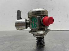 Load image into Gallery viewer, FUEL PUMP 335i 335i GT 435i 535i 535i Gt 640I 740i 740il 14-19 - NW575973

