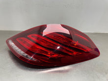 Load image into Gallery viewer, [INVENTORYCAR_YEAR_MAKE_MODEL] TAIL LIGHT LAMP ASSEMBLY Right - NW608442
