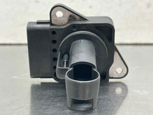 Load image into Gallery viewer, Mass Air Flow Sensor Meter MAF LR2 LR3 Range Rover Range 05-12 - NW613232
