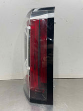 Load image into Gallery viewer, [INVENTORYCAR_YEAR_MAKE_MODEL] TAIL LIGHT LAMP ASSEMBLY Right - NW615795
