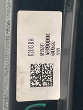 Load image into Gallery viewer, [INVENTORYCAR_YEAR_MAKE_MODEL] TAIL LIGHT LAMP ASSEMBLY Right - NW615795
