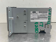 Load image into Gallery viewer, Radio  FORD F250SD PICKUP 2018 - NW629068
