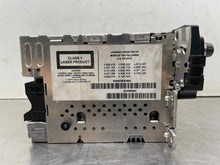 Load image into Gallery viewer, CD PLAYER RADIO BMW 325ci 325i 330ci 330i 330xi 2006 06 - NW630116
