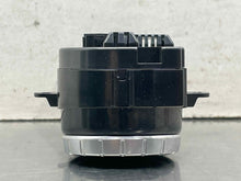 Load image into Gallery viewer, FRONT TEMPERATURE CONTROLS Gl350 Gl450 Gl550 GL63 AMG GLE300d 14-17 - NW630403

