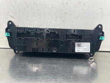 Load image into Gallery viewer, Temperature Controls Ford Explorer 2022 - NW577740
