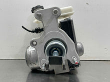 Load image into Gallery viewer, ABS Pump  SILVERADO 1500 PICKUP 2022 - NW632008
