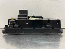 Load image into Gallery viewer, TEMPERATURE CONTROLS Volvo S80 2006 06 - NW635730
