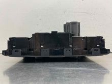 Load image into Gallery viewer, TEMPERATURE CONTROLS Volvo S80 2006 06 - NW635730
