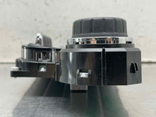 Load image into Gallery viewer, Temperature Controls GMC Yukon 2015 - NW639548
