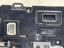 Load image into Gallery viewer, Radio   2022 - NW643843
