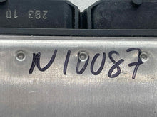 Load image into Gallery viewer, ECU ECM COMPUTER Volkswagen beetle 2005 05 Auto - NW648243
